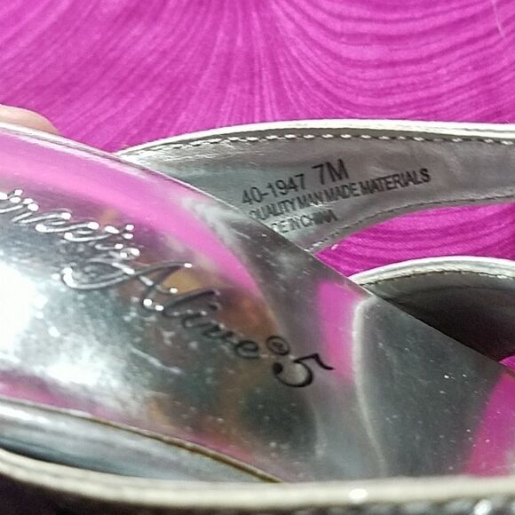 ✔ 5 for $25 Easy Street Alive 5 Dance Flex heels 7 - Picture 7 of 7